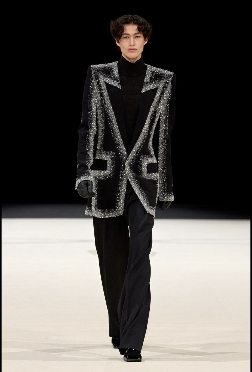Desfile Inverno 2025 da Balmain na Paris Fashion Week