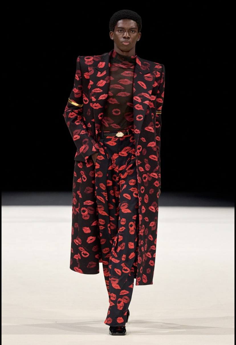 Desfile Inverno 2025 da Balmain na Paris Fashion Week