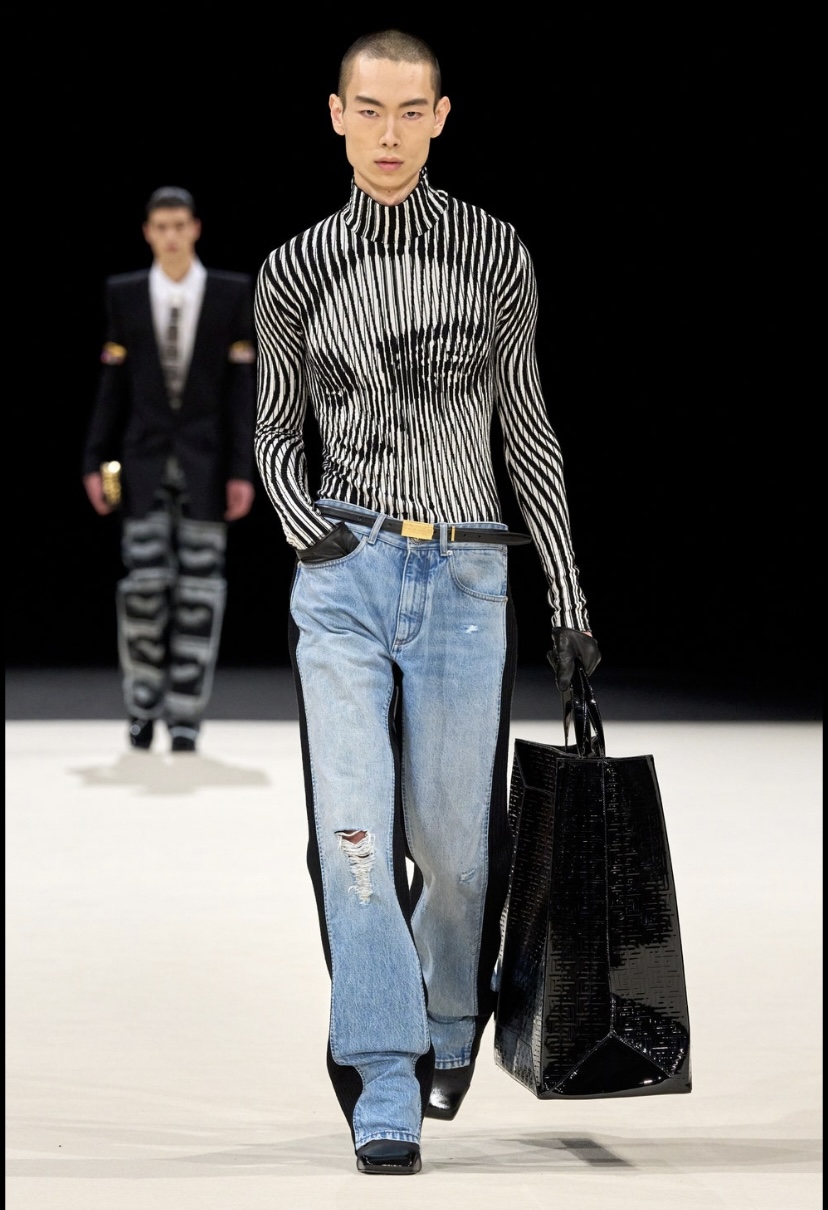 Desfile Inverno 2025 da Balmain na Paris Fashion Week